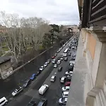 Lo Rome